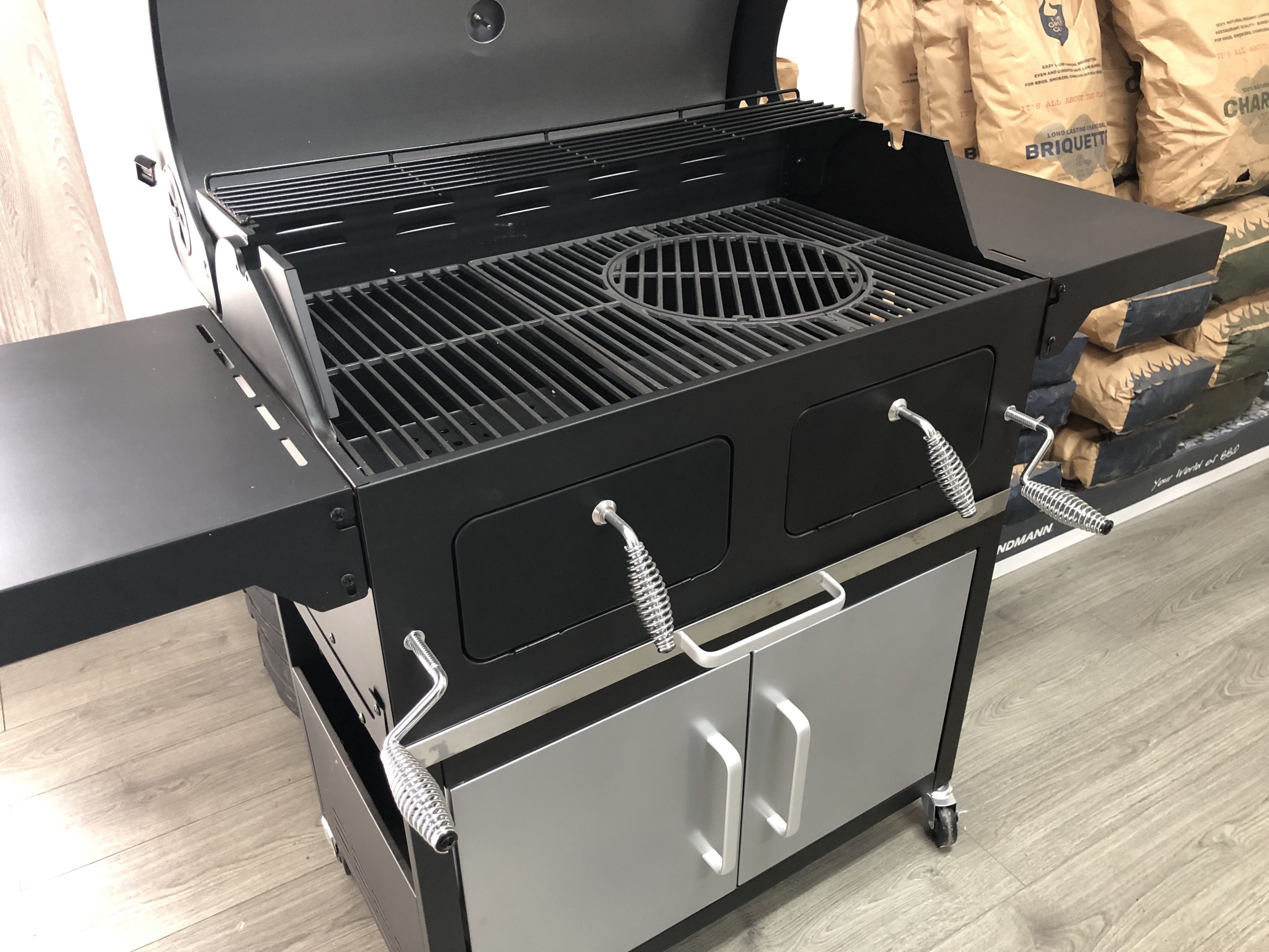 Onderverdelen gehandicapt heelal Landmann Grill Chef XXL Broiler Charcoal BBQ | islamiyyat.com