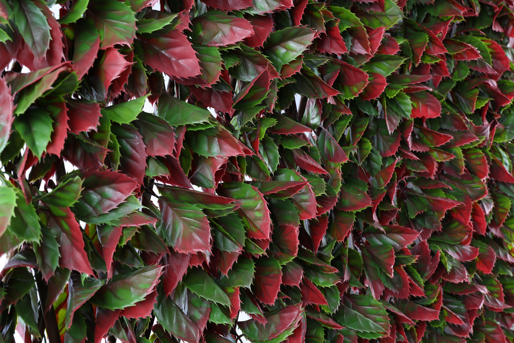 Red Variegated Artificial Trellis