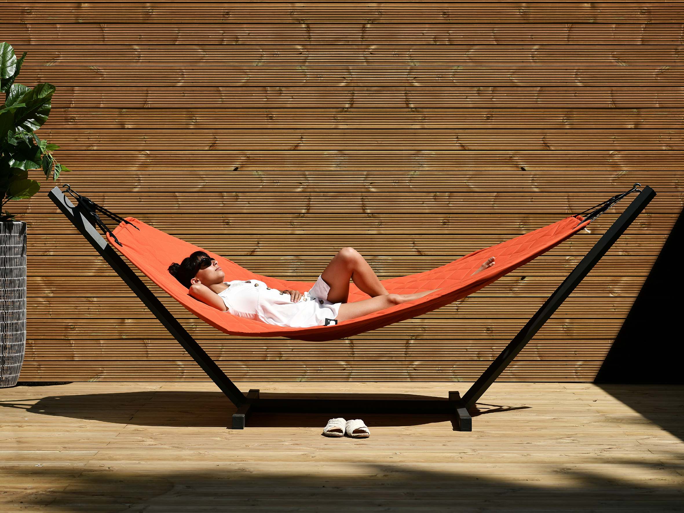 B and top m hammock