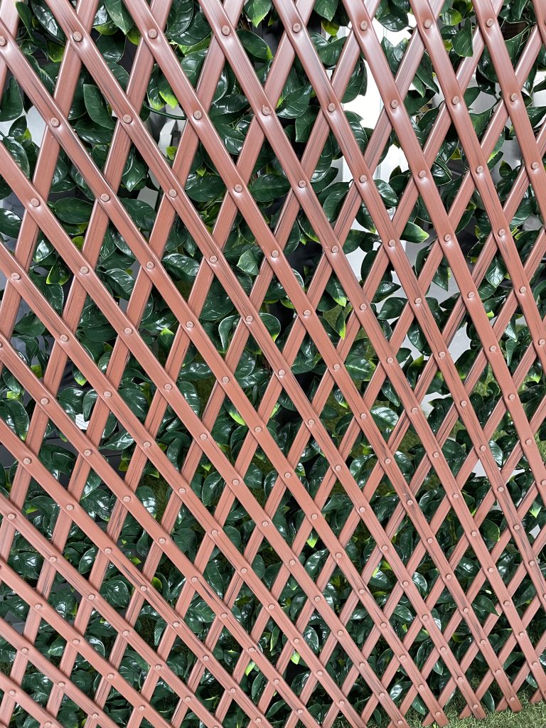 Highgate Gardenia Leaf Artificial Trellis